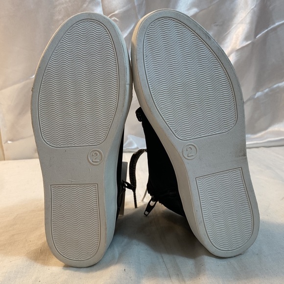 Stevies girl’s Black shoes size 2 new - Picture 6 of 6